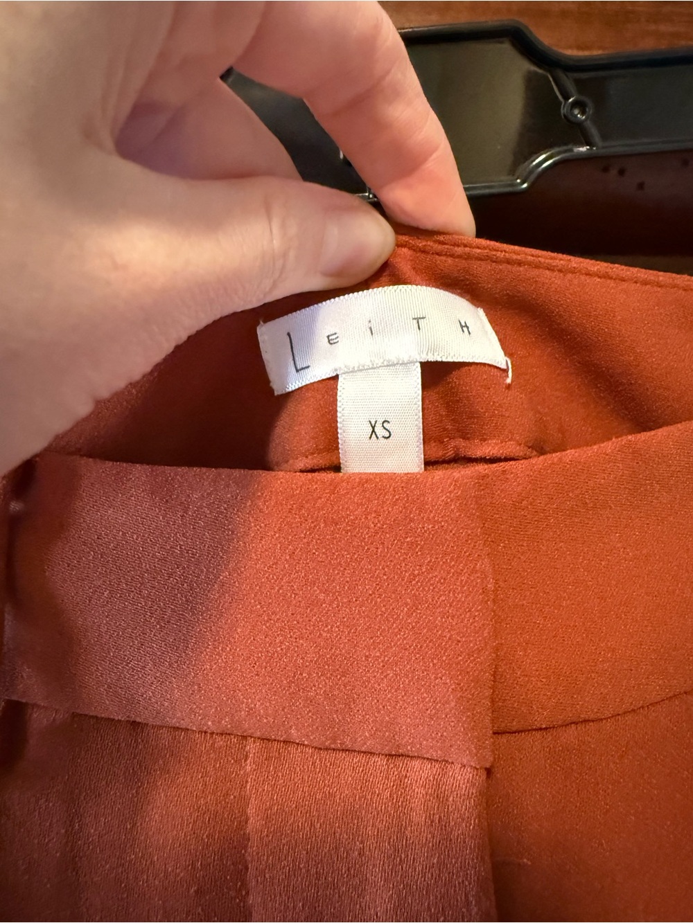 Leith Wide-Leg High-Waist Pants in Rust Orange - Picture 2 of 2